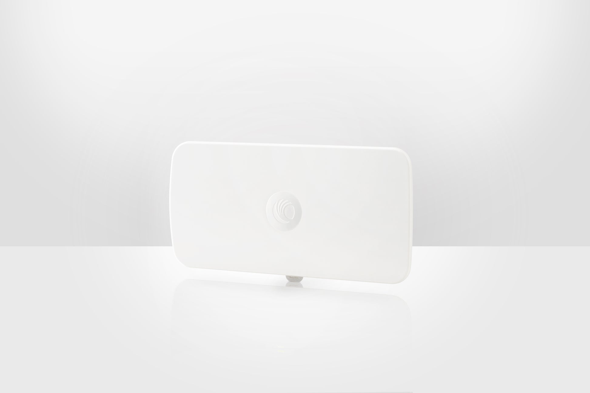 Cambium Networks ePMP Force 300-16 white wireless charging pad