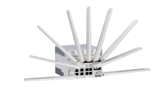 Fortinet FGR-70G-5G | Rugged 5G NGFW, 2.5 Gbps, 4x GE LAN, 2x SFP, IP40