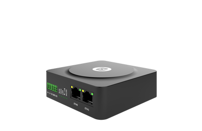 Robustel R1510-4L black network switch with 2 Ethernet ports and green LEDs