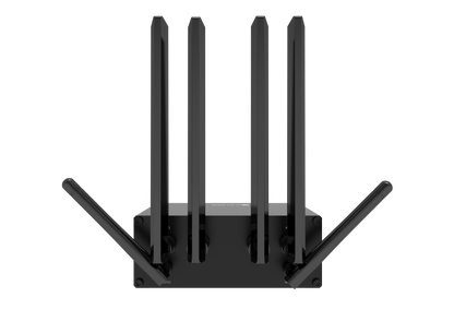 Robustel R5020 5G router with 4 vertical and 2 angled antennas