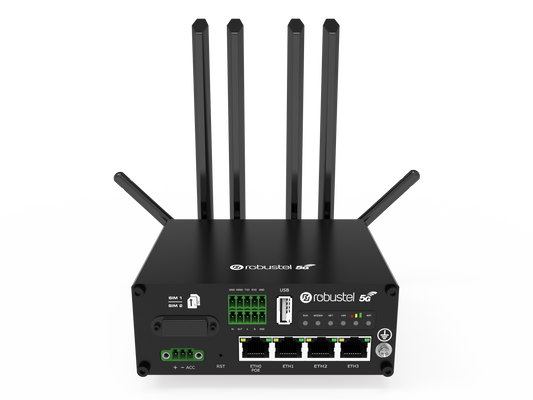 Robustel R5020 5G router with 4 antennas and Ethernet ports
