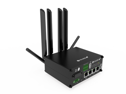 Robustel R5020 5G router with 4 antennas and Ethernet ports
