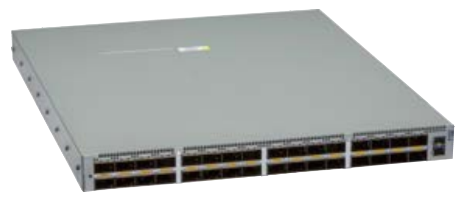 Arista DCS-7050DX4-32S-F 32-port 100GbE switch, gray metal with yellow label