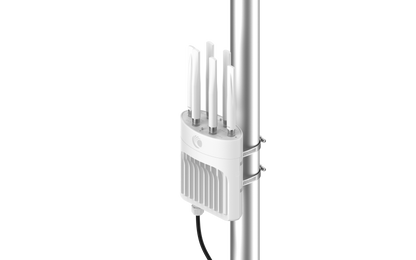 Cambium Networks XE3-4T white outdoor WiFi 6E AP with 5 antennas on silver pole