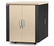 APC AR4018IA NetShelter CX 18U Secure Soundproof Server Room in a Box Enclosure International