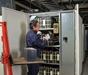APC WUPGSTRTUP7-UG-02 Scheduling Upgrade to 7X24 for Existing Startup Service for 41 to 150 kVA
