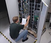 APC WUPG4HR-UG-01 1 Year 4HR 7X24 Response Upgrade to Factory Warranty or Existing Service Contract for up to 40 kVA